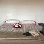 Bright Three-room Near Downtown * Róma