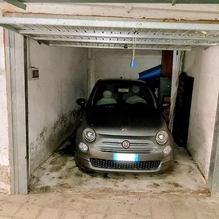 Bright Three-room Near Downtown Appartement Rome